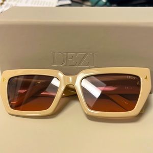 Dezi Sunglasses - SWITCH